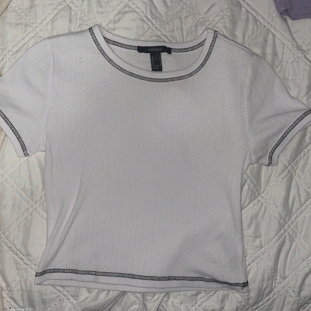Never worn white shirt slightly cropped